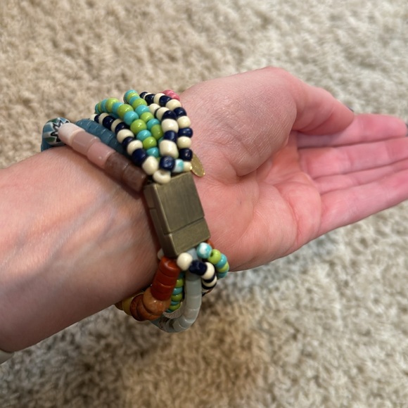 Anthropologie Women’s Beaded Bracelet - Picture 2 of 4